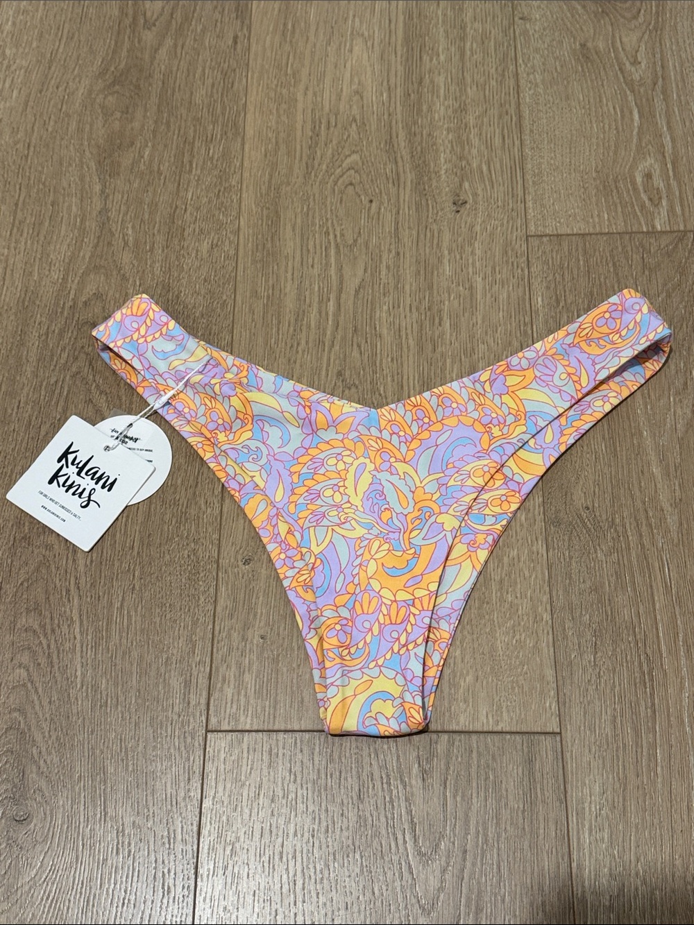 NEW Kulani Kinis V cheeky Whipped Wonder Pop Paisley Swim Bikini bottom Medium